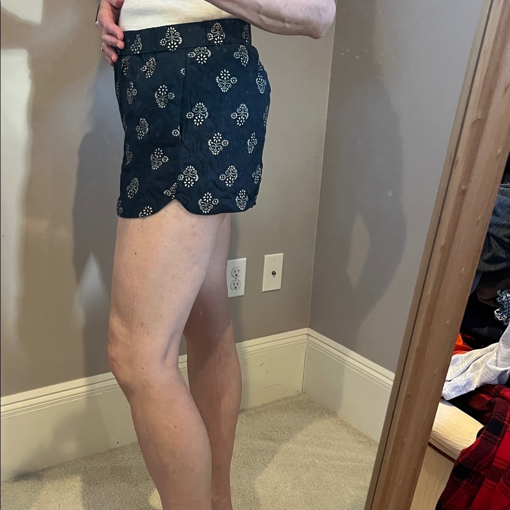 Madewell Black Printed High-Waist Shorts - Picture 5 of 5